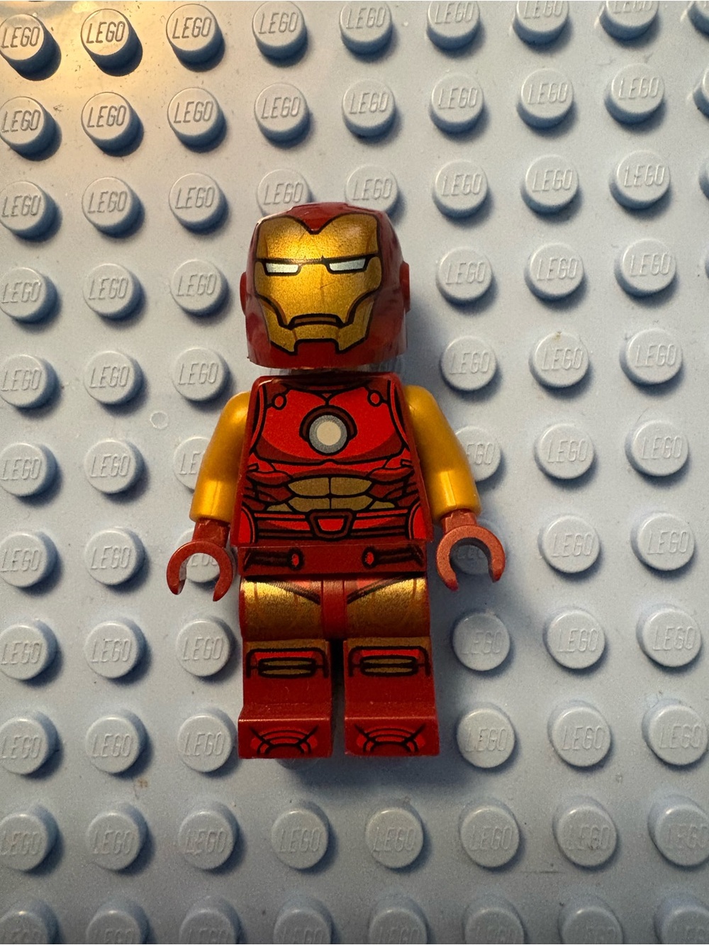 Lego Iron Man Superhero Minifigure